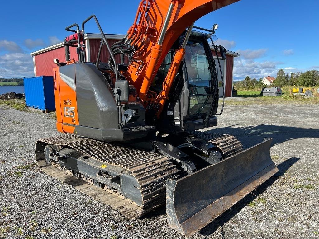 Hitachi ZX 135 US-7 Raupenbagger