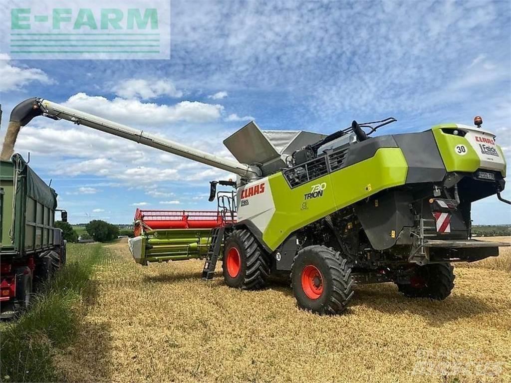 CLAAS trion 730 Mähdrescher