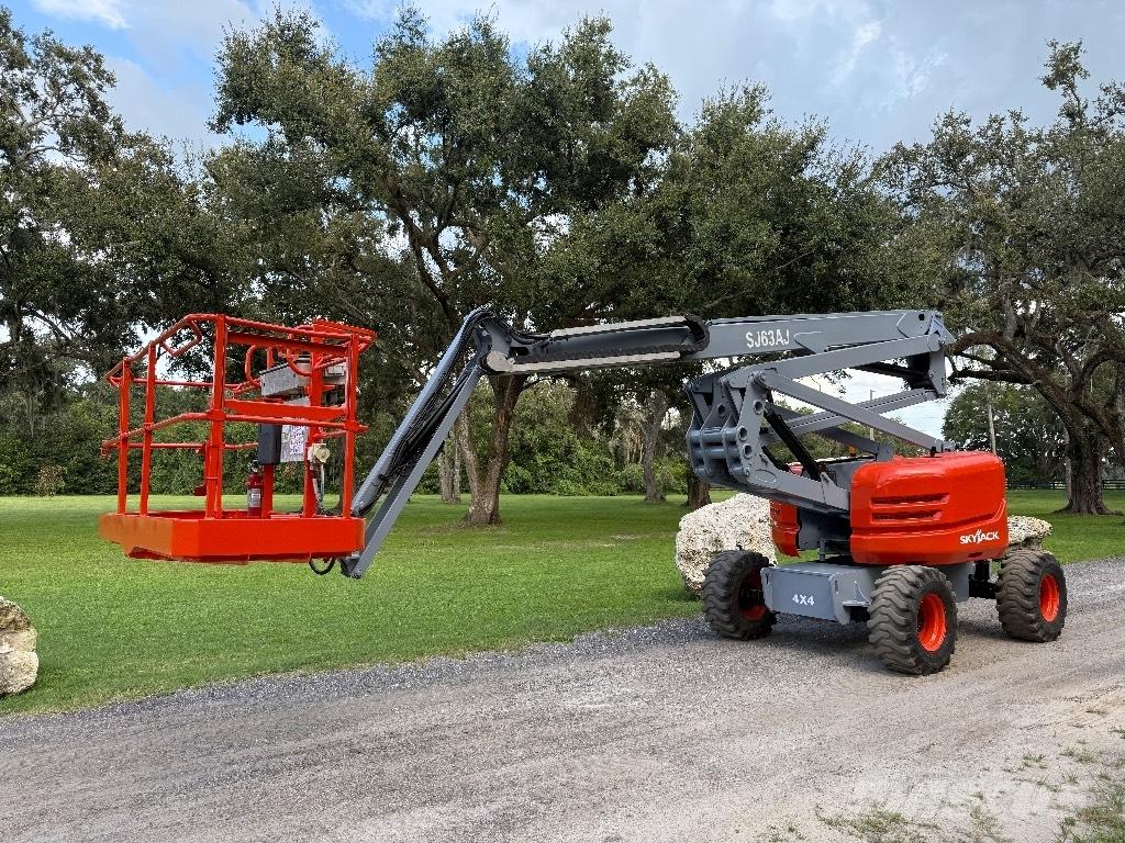 SkyJack SJ 63 AJ Gelenkteleskoparbeitsbühnen