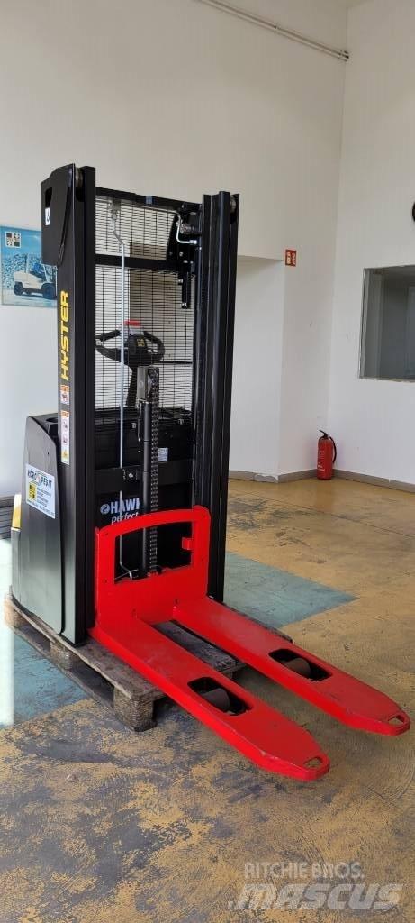 Hyster S 1.0 Deichselstapler