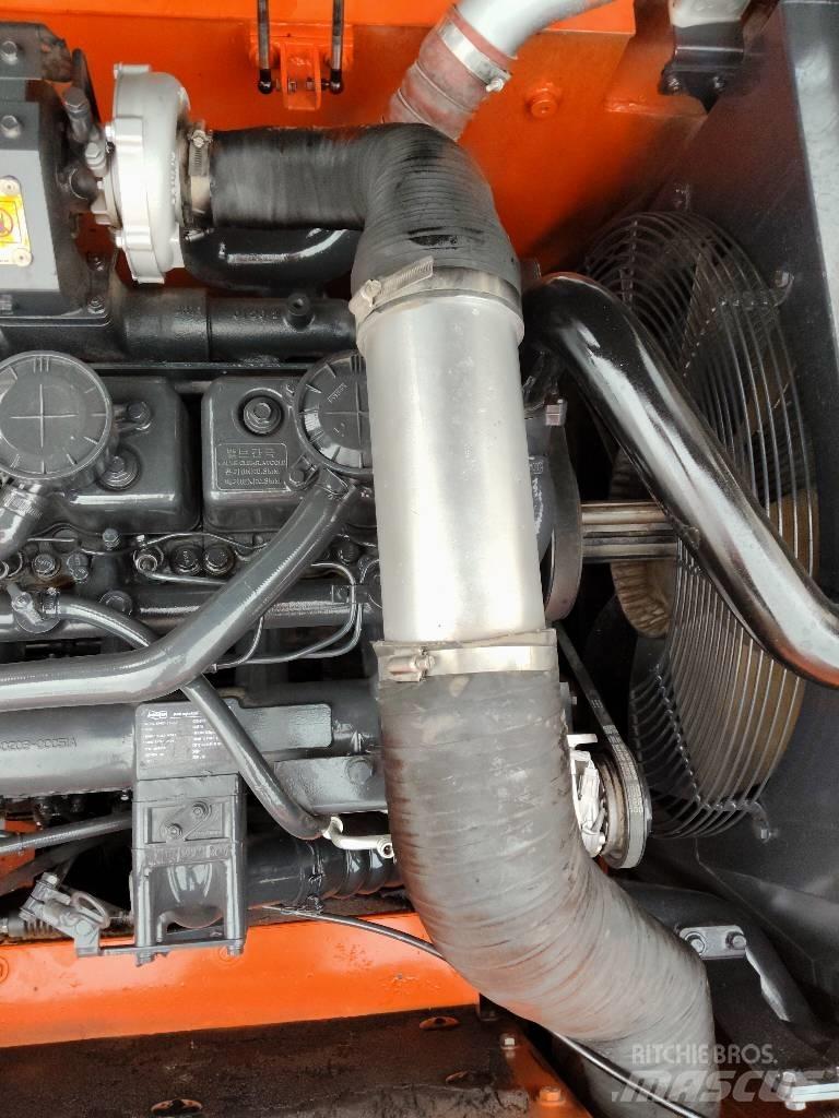 Doosan DX300 Raupenbagger