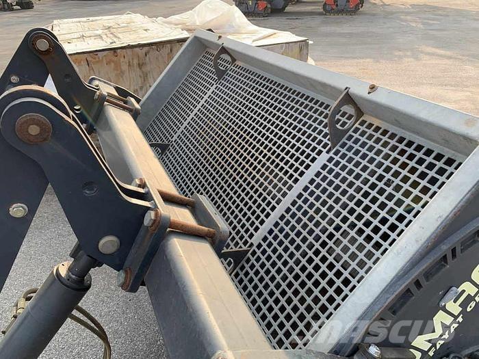 Bomag BS 180 Sand- und Salzstreuer