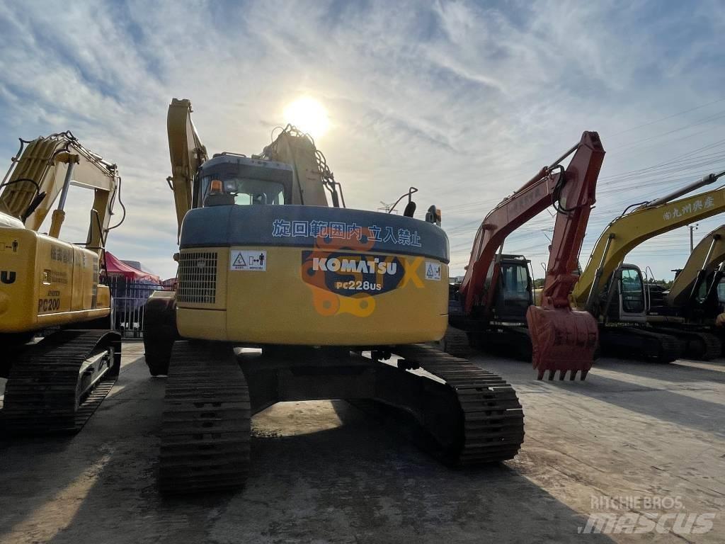 Komatsu PC 228 US Raupenbagger