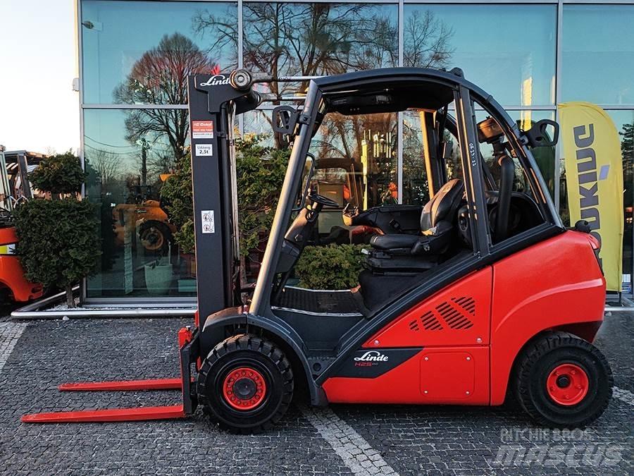 Linde H25T-02 Gasstapler