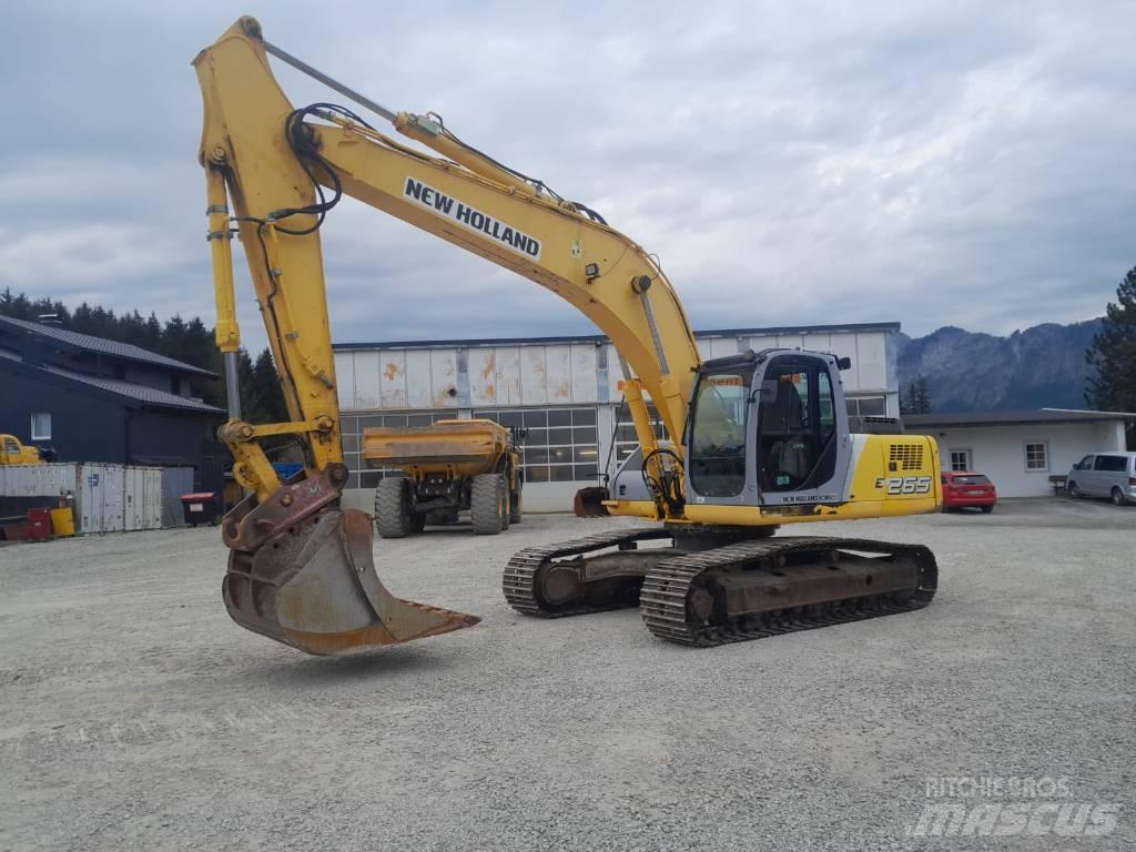 New Holland E 265 Raupenbagger