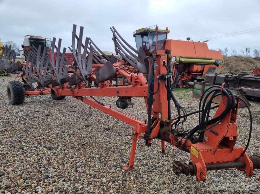 Kuhn Manager 6 Wendepflüge