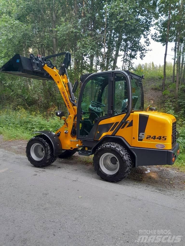Schäffer 2445s Kompaktlader