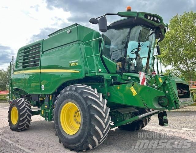 John Deere T 670 Mähdrescher