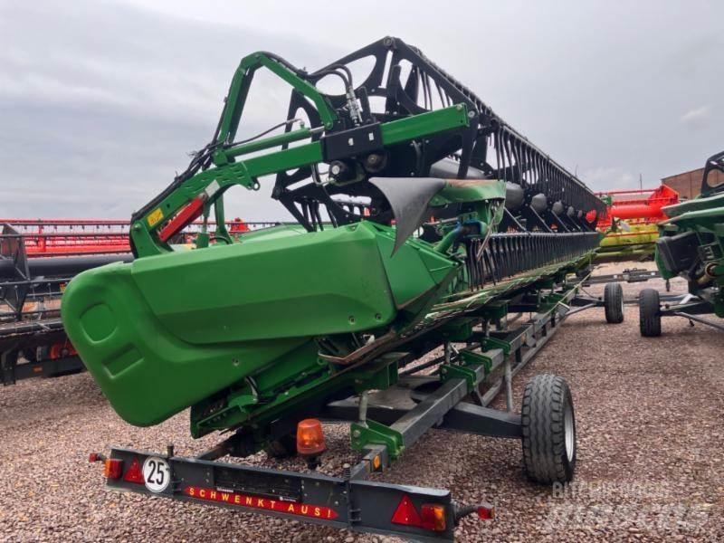 John Deere T 670 Mähdrescher