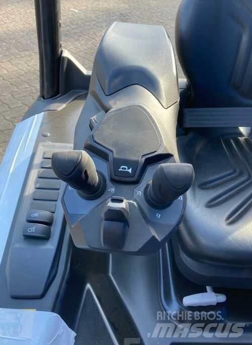 Mitsubishi FB16CN2T Elektrostapler