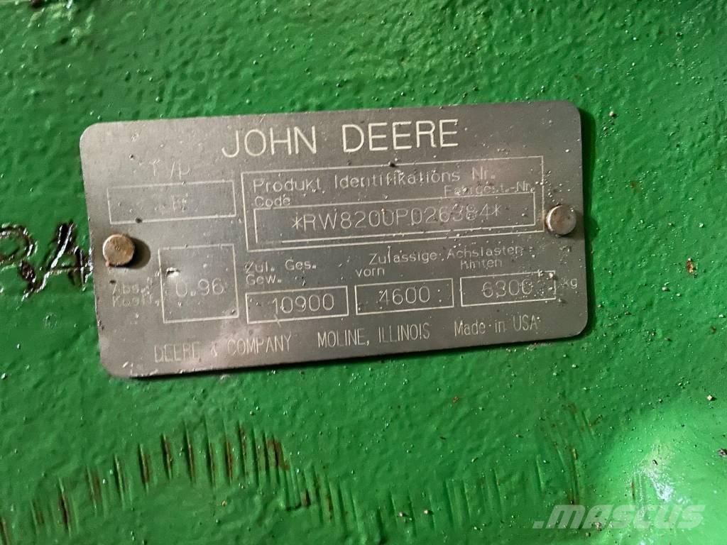 John Deere 8200 Traktoren