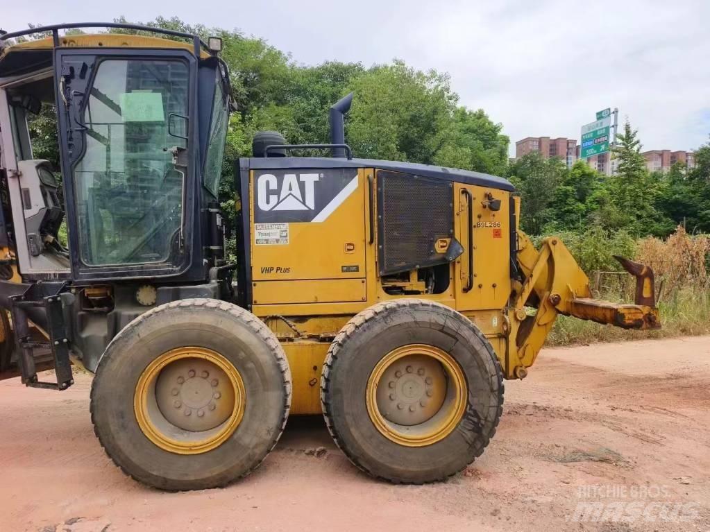 CAT 160 M Grader
