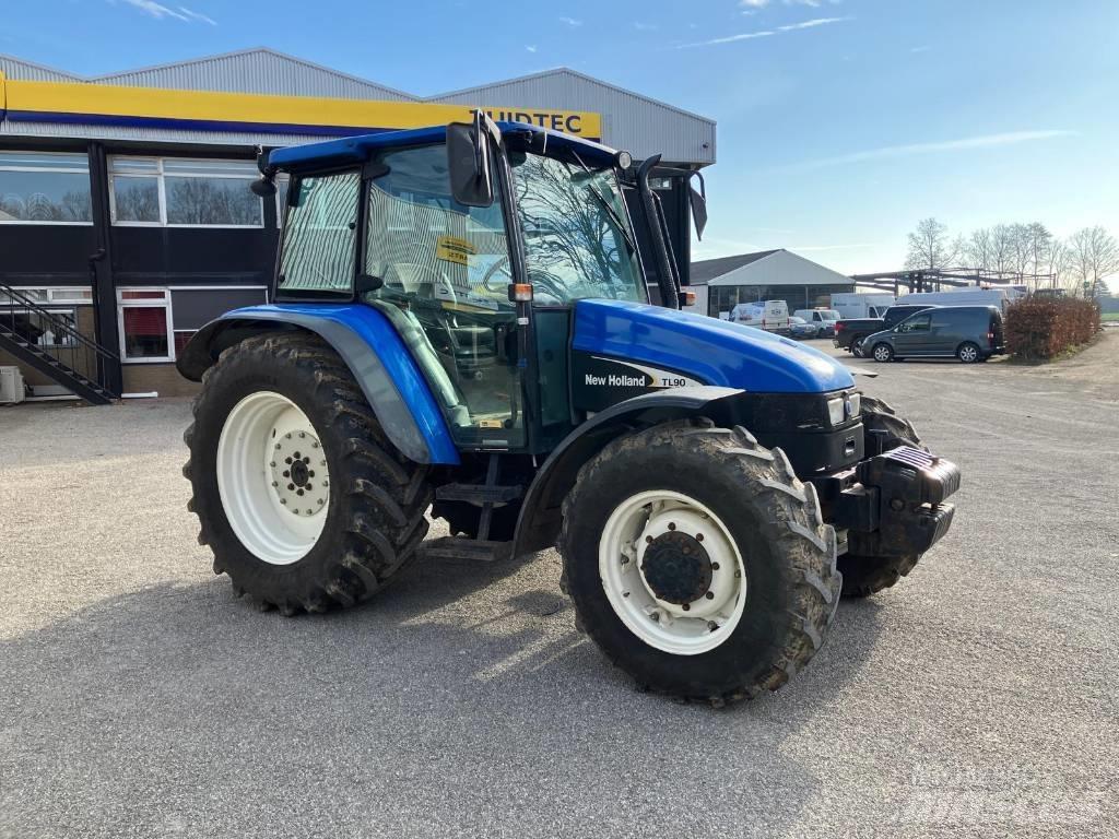New Holland TL 90 Traktoren