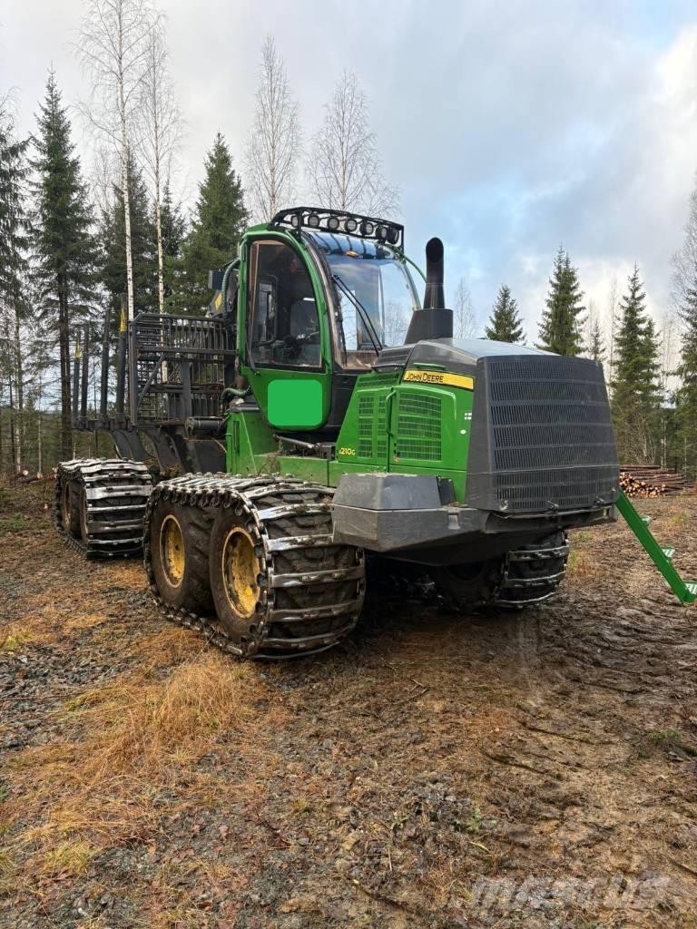 John Deere 1210G Forwarder