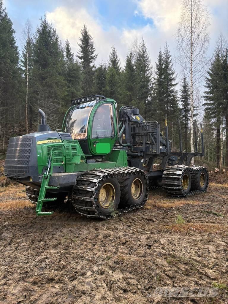 John Deere 1210G Forwarder