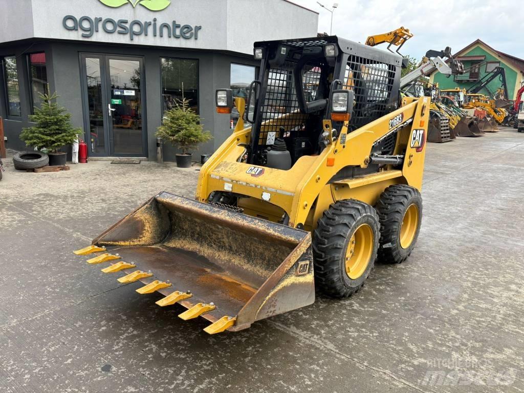 CAT 216 B 3 Kompaktlader