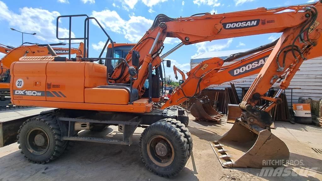 Doosan DX 160 W-3 Mobilbagger