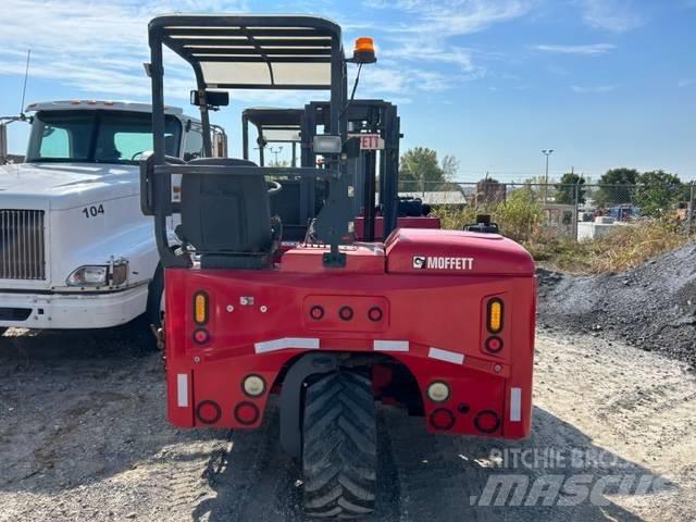 Moffett 4way m55.4 Geländestapler