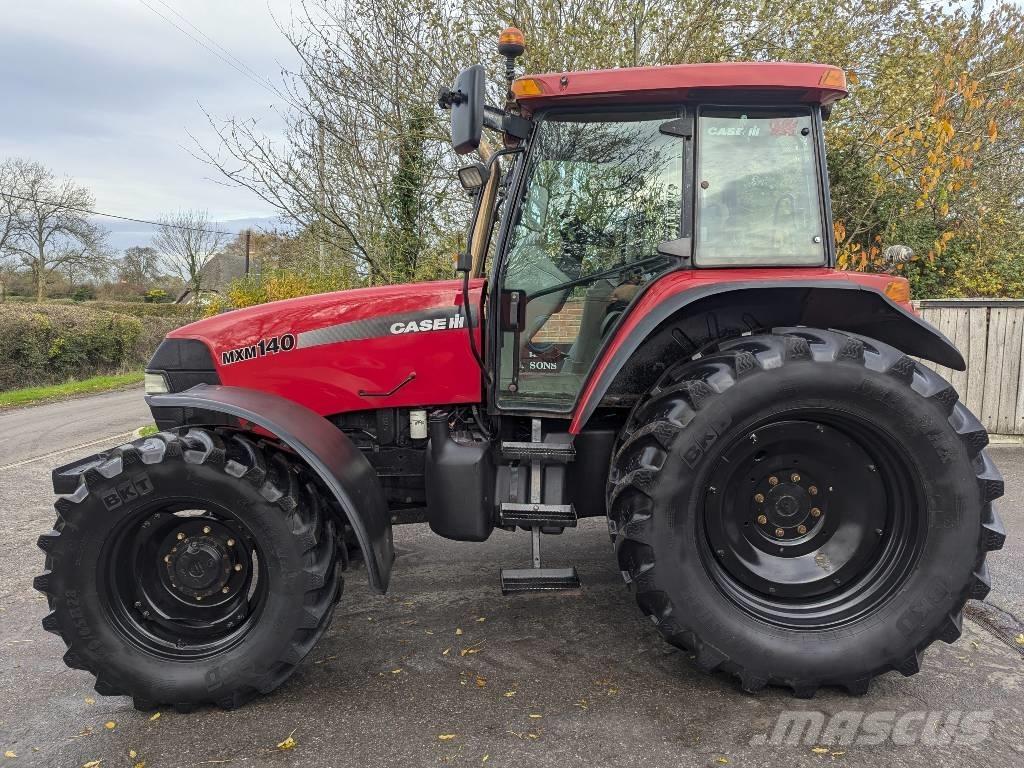 Case IH MXM 140 Traktoren