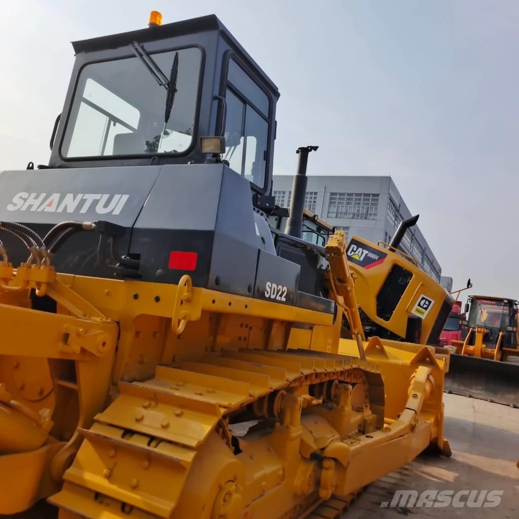 Shantui SD22 Bulldozer