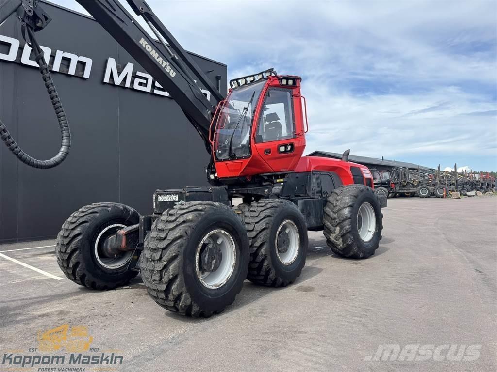 Komatsu 951 Harvester