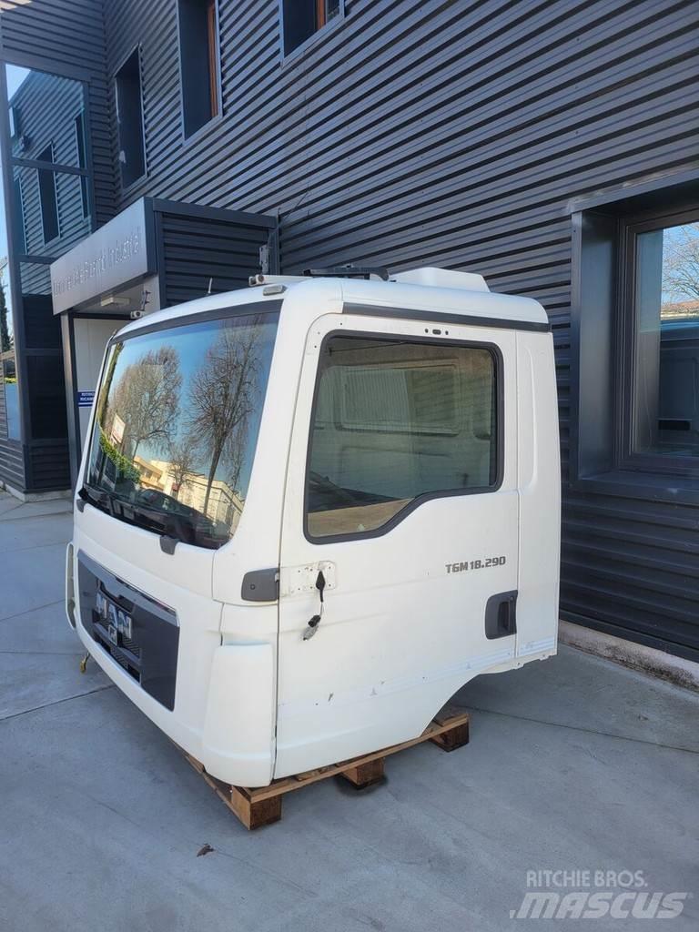 MAN TGM - Day cab Kabinen