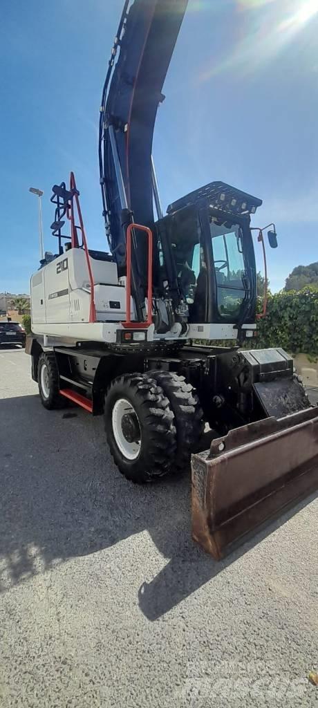 Hidromek HMK 210 W Mobilbagger