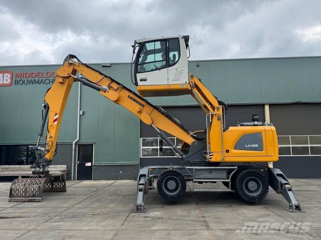 Liebherr LH 22 M Materialumschlag