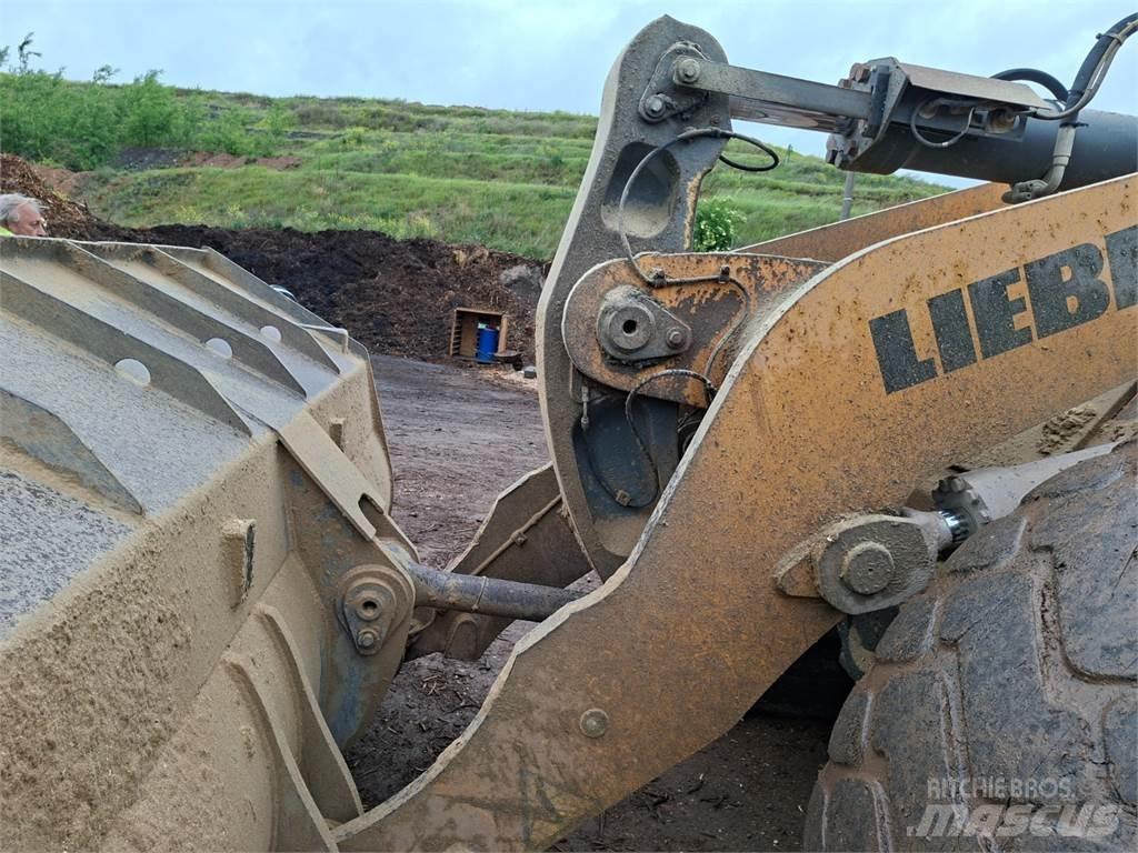 Liebherr L566 4X4 Sonstige Baumaschinen