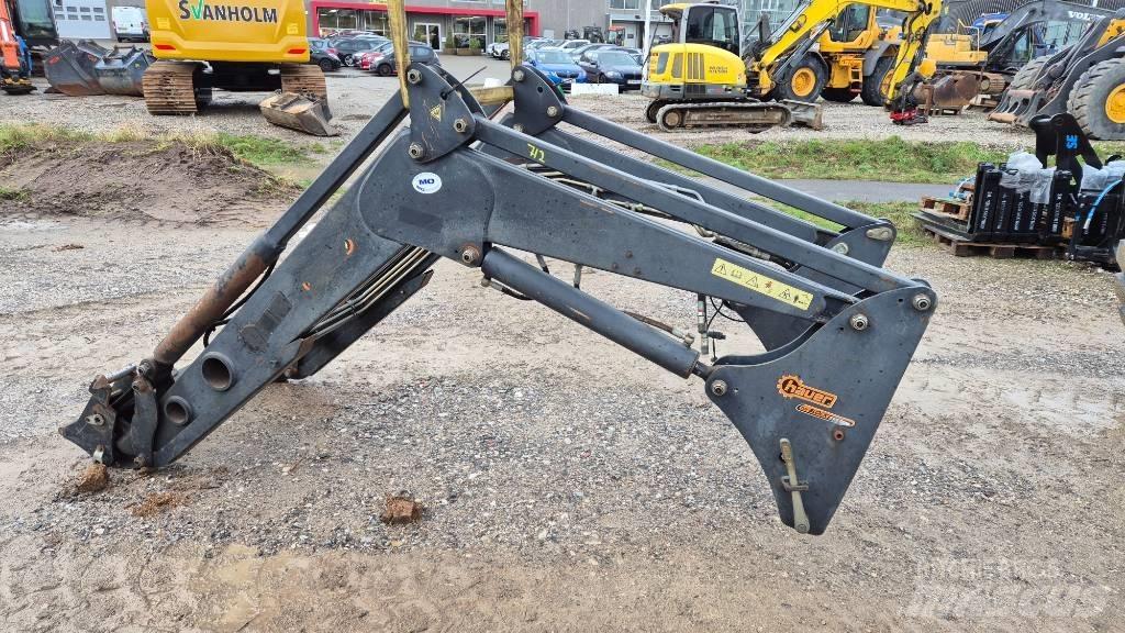 Hauer POM-C 150 Hoflader