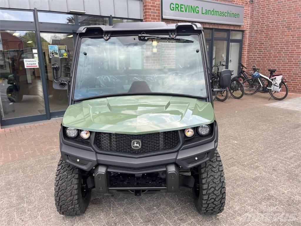 John Deere XUV875M ATV/Quad
