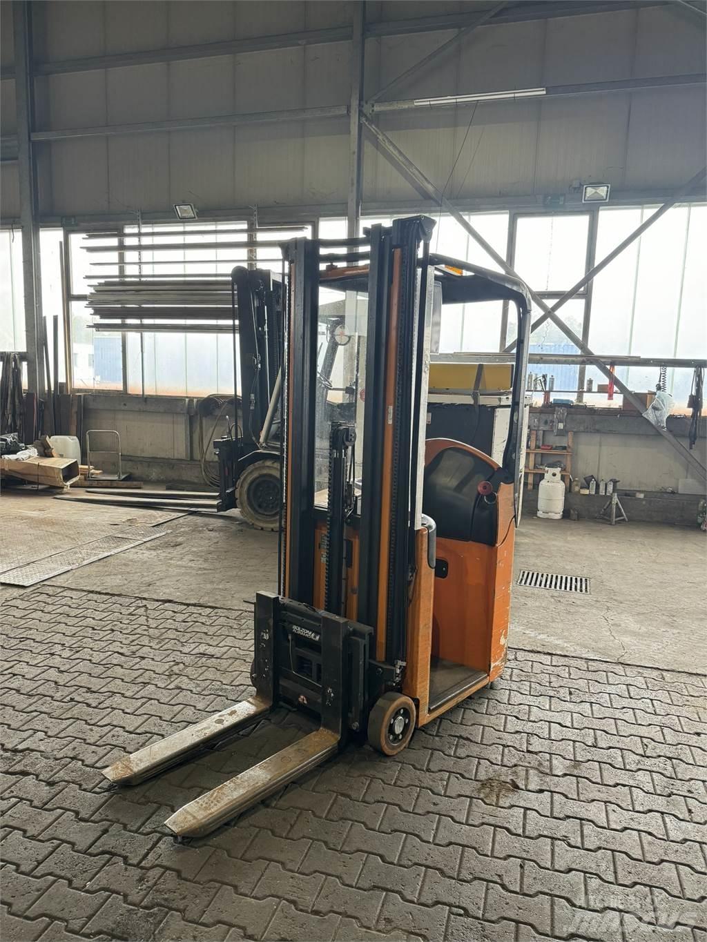 Still ESM10 Gabelstapler mit Fahrerstand