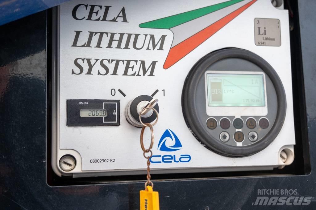 Cela DT 25 Teleskopbühnen