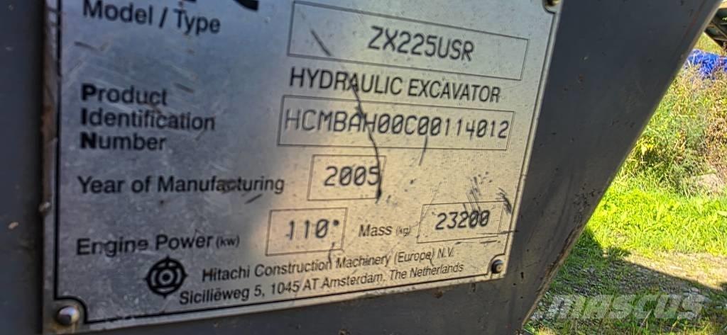 Hitachi ZX 225 USR Raupenbagger