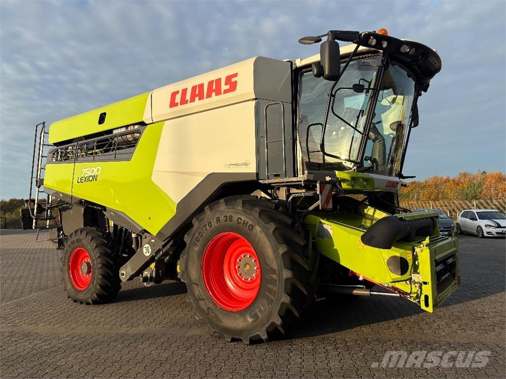 CLAAS LEXION 7500 Mähdrescher