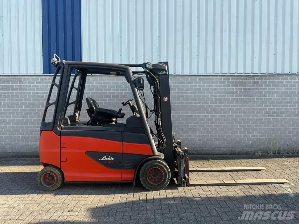 Linde E30HL-01/600 Elektrostapler
