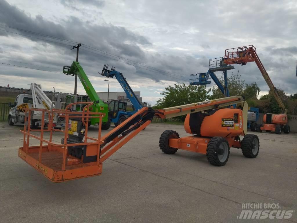 JLG 600 AJ Gelenkteleskoparbeitsbühnen