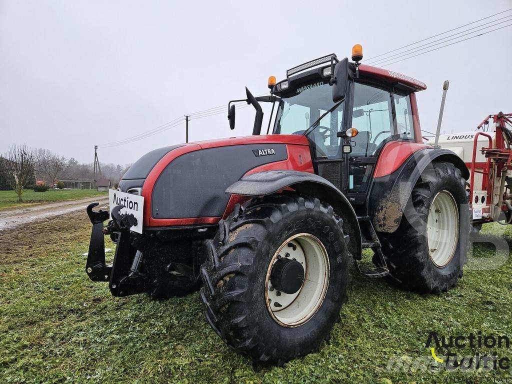 Valtra T190 Traktoren