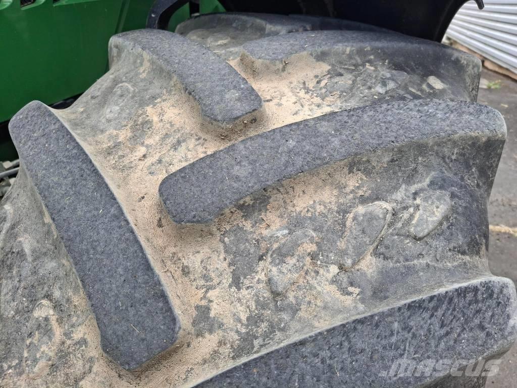 John Deere 6130R Traktoren