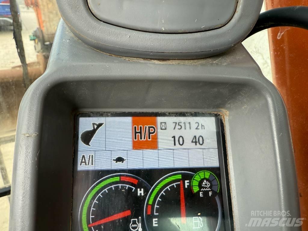 Hitachi ZX 210 LC-6 Raupenbagger