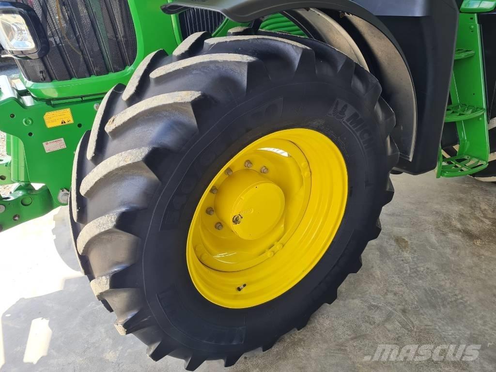 John Deere 7430 AP Traktoren