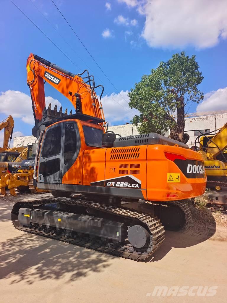 Doosan DX225 LC-9C Raupenbagger