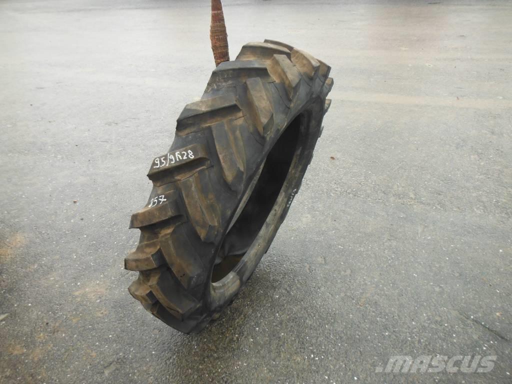 Michelin 9.5/9R28 Reifen