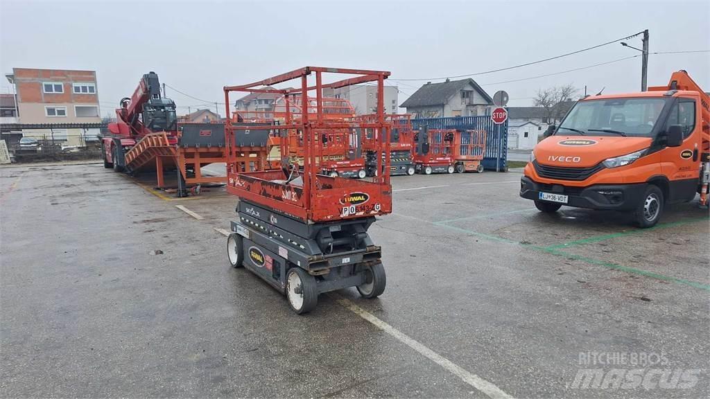 SkyJack SJIII3220 Scheren-Arbeitsbühnen