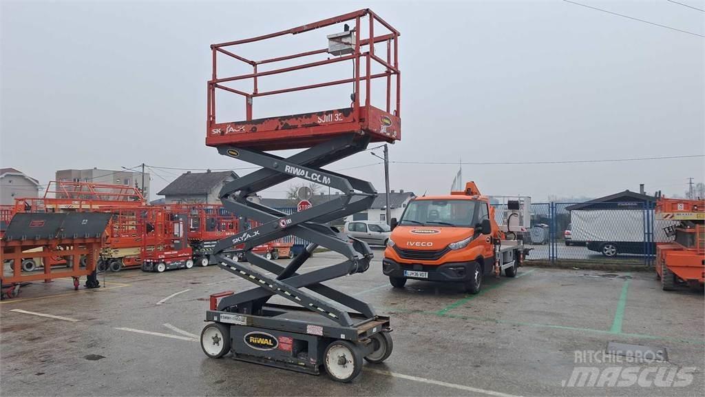 SkyJack SJIII3220 Scheren-Arbeitsbühnen