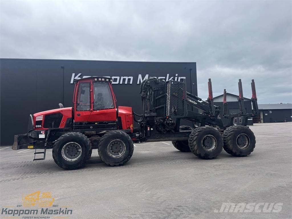 Komatsu 895 Forwarder