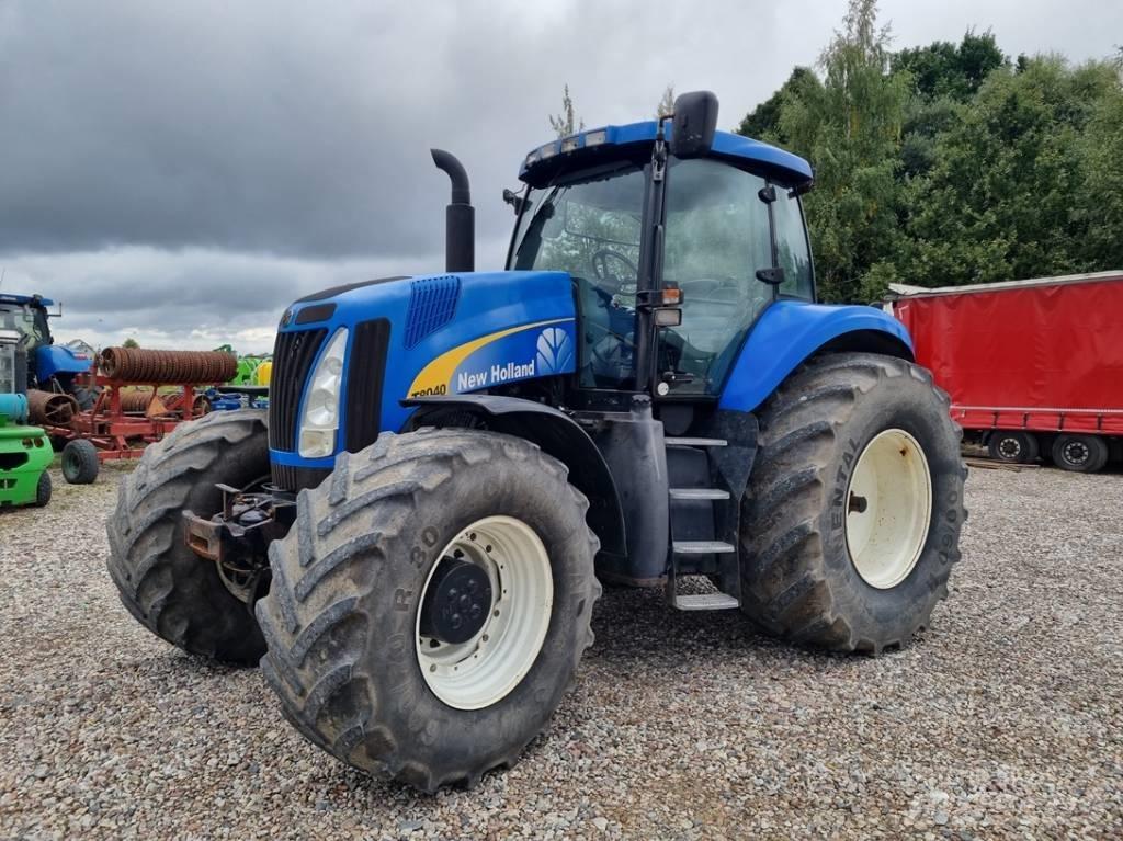 New Holland T 8040 Traktoren