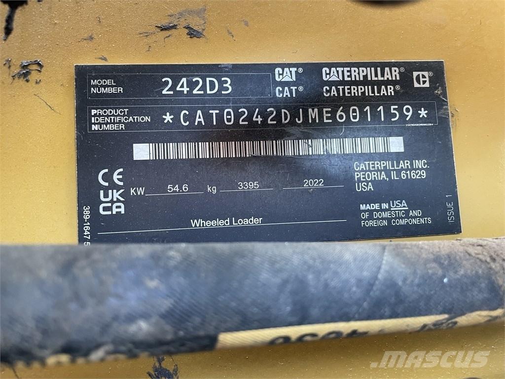 CAT 242D3 Kompaktlader