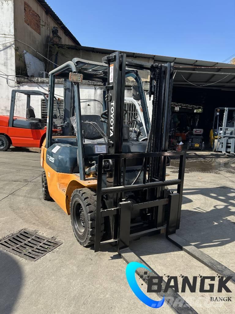 Toyota 7FDN25 Dieselstapler