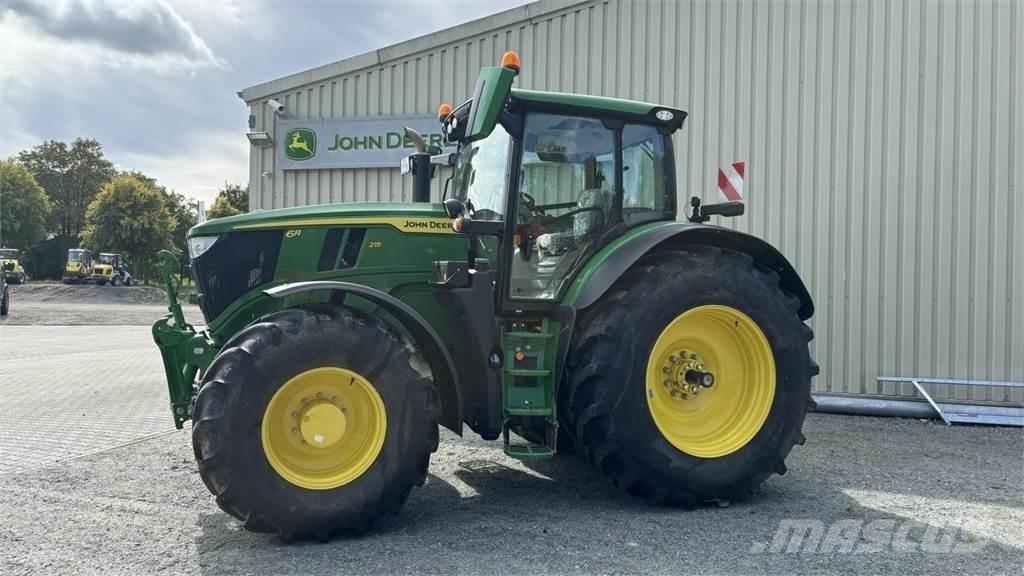John Deere 6R215 Traktoren